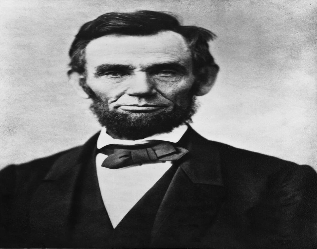 An antique black and white picture of Abraham Lincoln